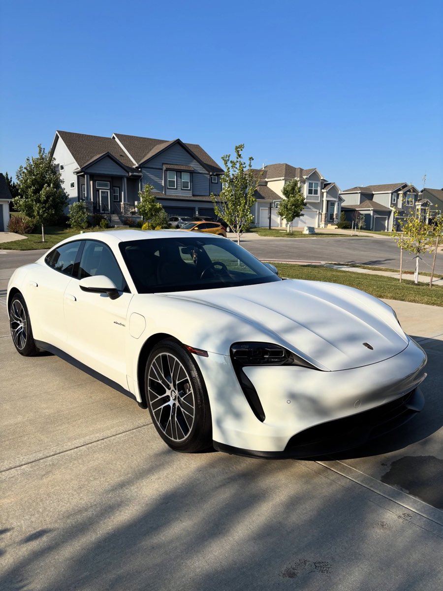 Porsche Taycan detailed by Twin Kings Detailing